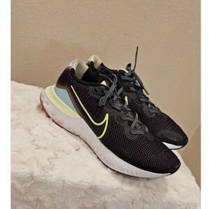 Nike Women's Renew Run Black Volt Glacier Ice Sneakers Size 10